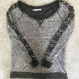 Cute and cozy sweater/sweatshirt